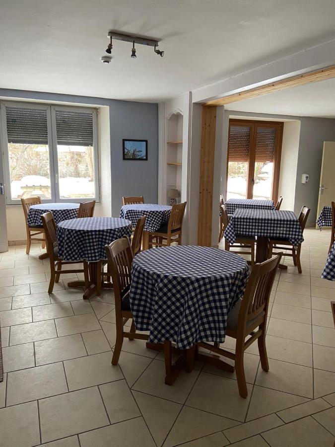Chez Herve Le Chatelet La Chaux Neuve Экстерьер фото